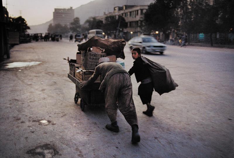 N40 - 100 photos de Steve McCurry pour la liberté de la presse