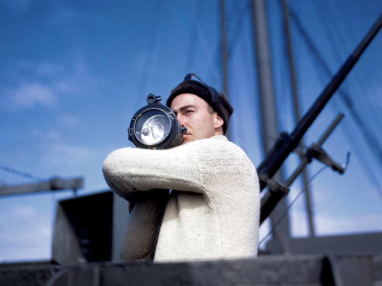 N50 - 100 Photos de Robert Capa pour la liberté de la presse